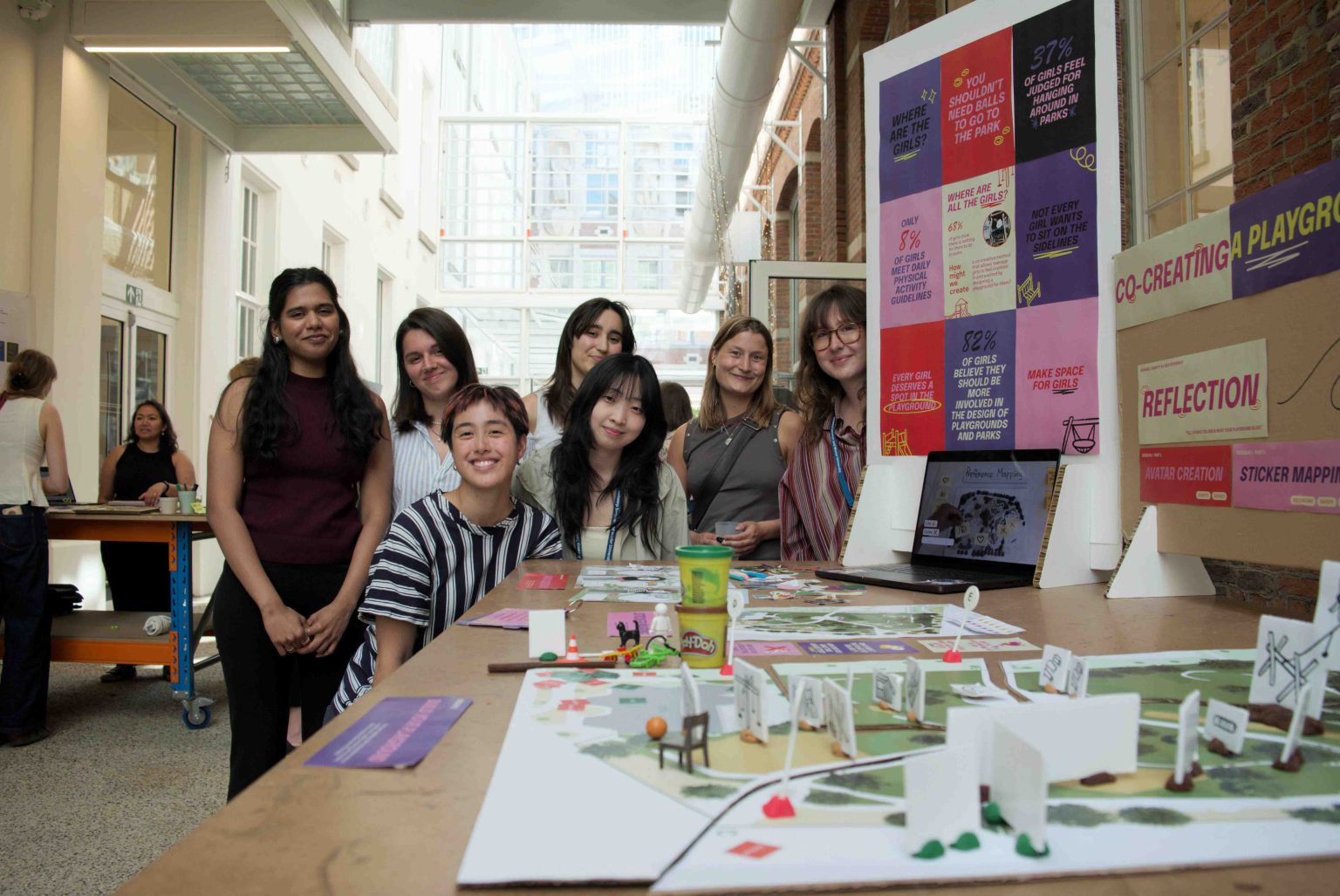 Service design for a social city